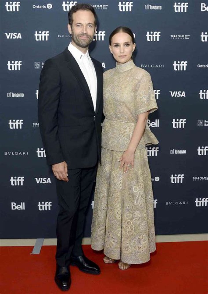 Is Natalie Portman dating Michael Fassbender?