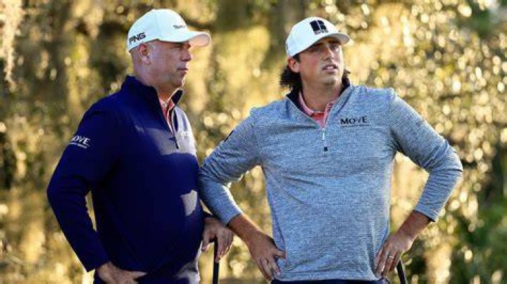 Is Stewart Cink caddie his son?