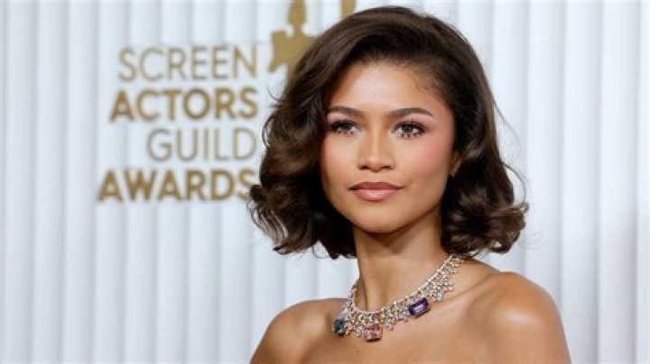 Is Zendaya a triplet? – Celebrity