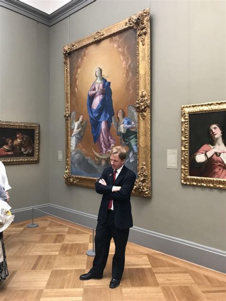 It became known how pregnant Rihanna reacted to the appearance of her statue at the Metropolitan Museum of art