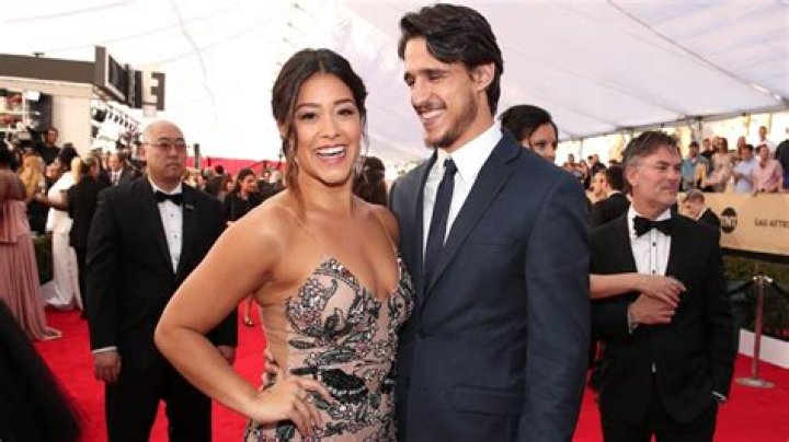 Jane the Virgin gives birth; Gina Rodriguez welcomes first child