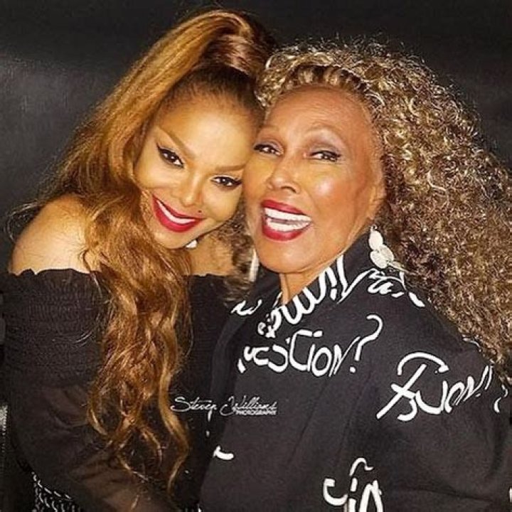 Janet Jackson Pays Heartbeaking Tribute To Her ‘Good Times’ Co-Star And Close Friend Ja’Net DuBois After Her Unexpected Passing