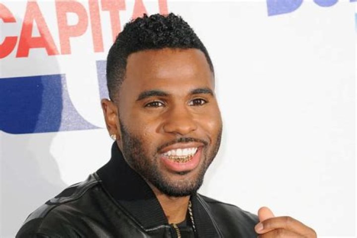 Jason Derulo Reveals His One Body Insecurity – His Feet