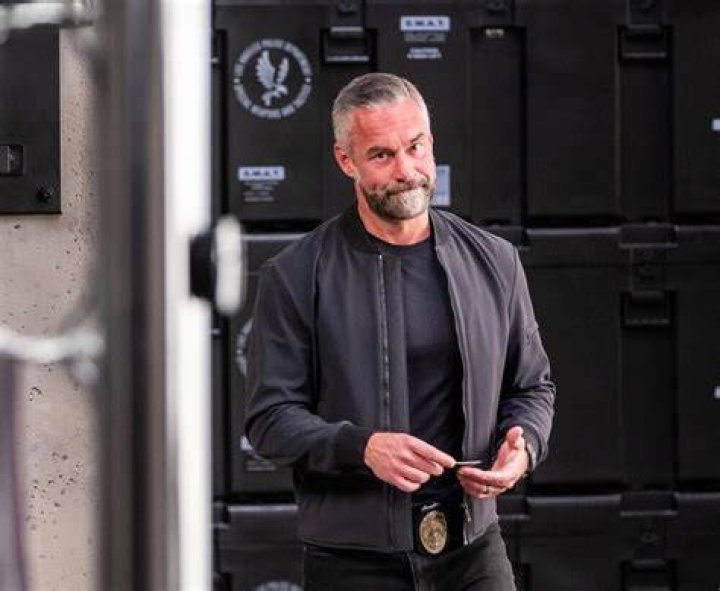 Jay Harrington Bio, Wiki, Age, Height, Wife, Kids, Suits, Haircut, Movies and Net Worth