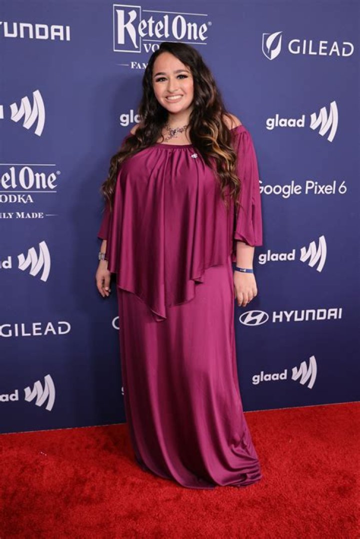 Jazz Jennings Shows Off 70 Pound Weight Loss in New Photos — Celebwell