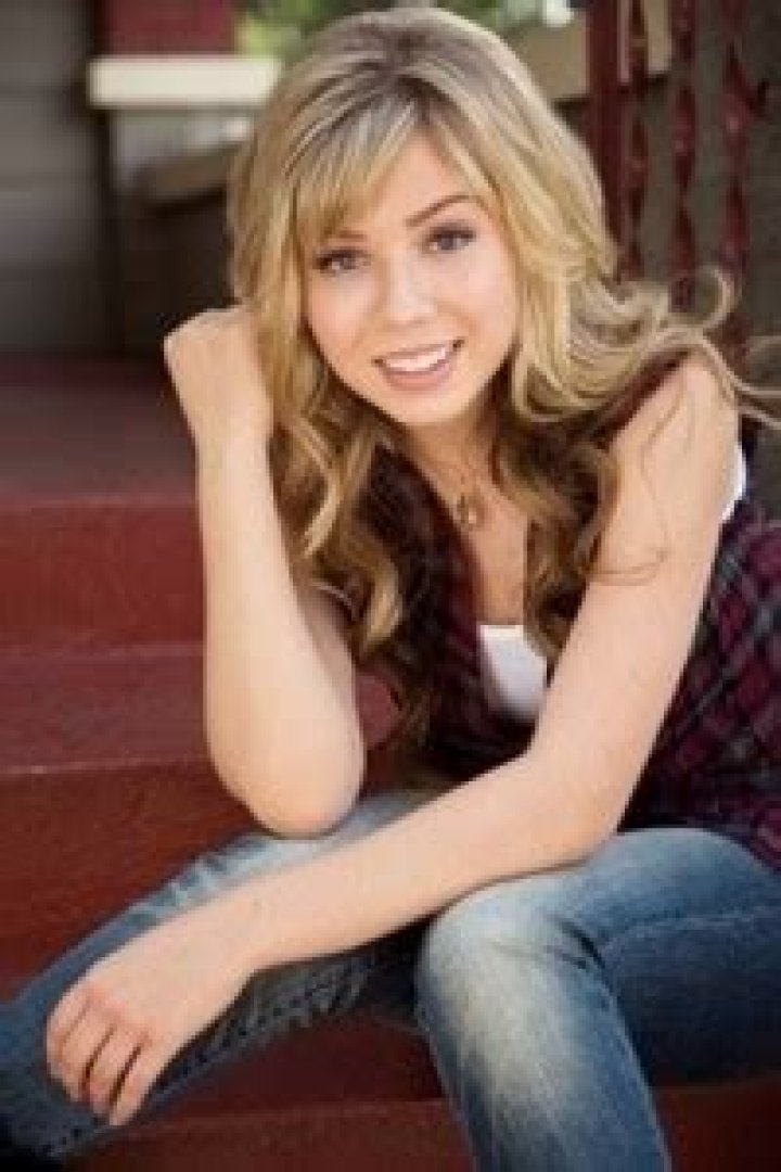 Jennette McCurdy Favorite Color Food Animal Movie Hobbies Biography