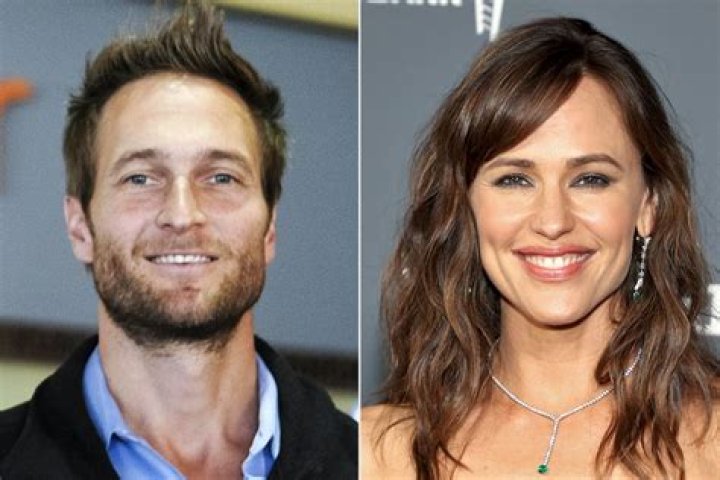 Jennifer Garner And John Miller Reportedly Back Together 9 Months After Split!