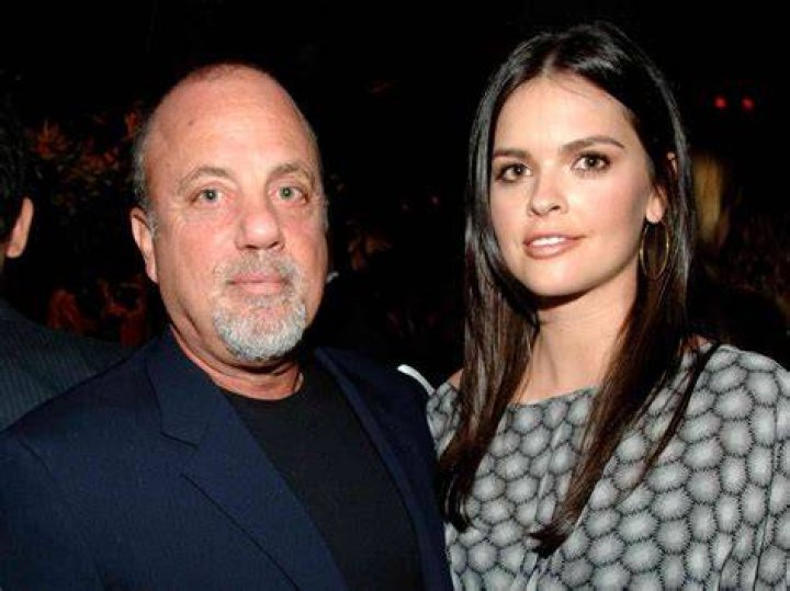 Joe Pesci: dating, net worth, tattoos, smoking & body facts