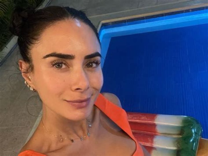 Johanna Fadul in Bathing Suit Says "Welcome March" — Celebwell