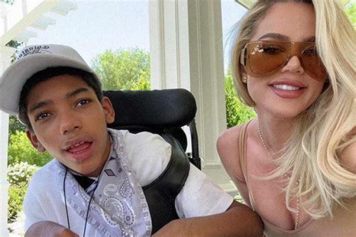 Jordan Craig Stuns In Bathing Suit Pictures While Reportedly On Vacation With Tristan Thompson And Their Son Prince; Khloe Kardashian Must Be Confused