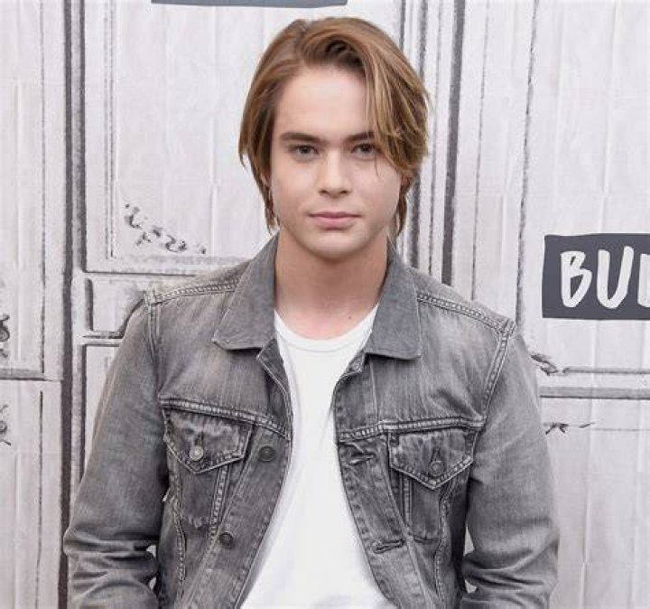 Judah Lewis Biography, Age, Father, I See You, The Babysitter Sequel, Girlfriend, Net Worth, Movies and Tv Shows.