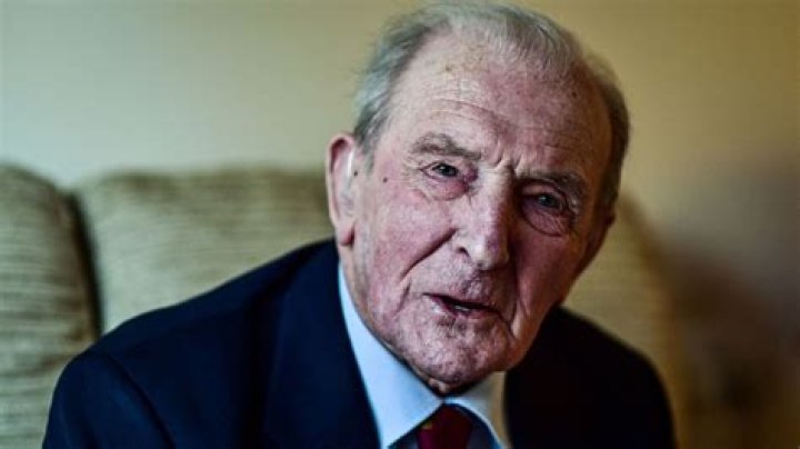Julian Robertson cause of death, wife, children, net worth, funeral