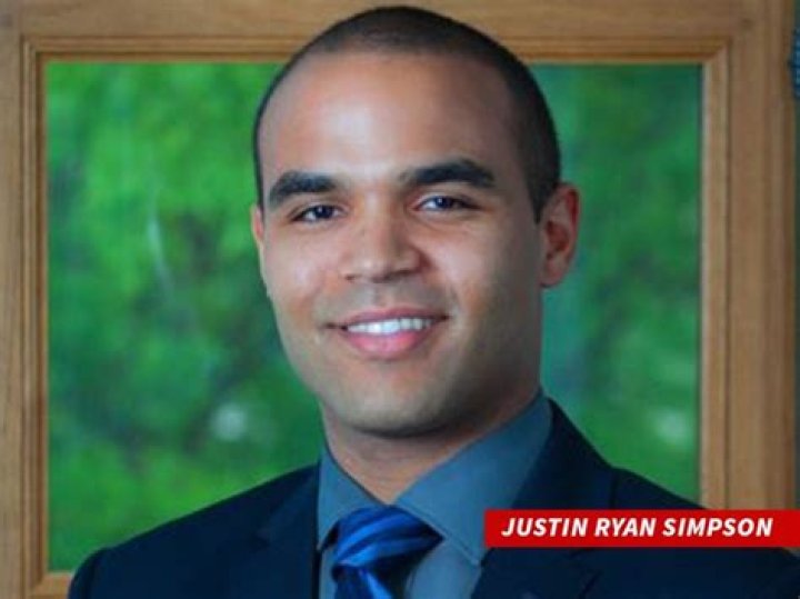 Justin Ryan Simpson Biography - Facts, Childhood, Family Life & Achievements