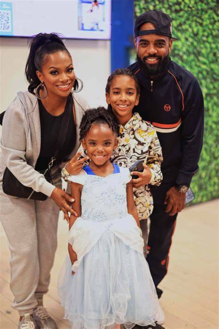 Kandi Burruss Bio, Wiki, Age, Height, Husband, Wedding, Kids, Singer and Net Worth