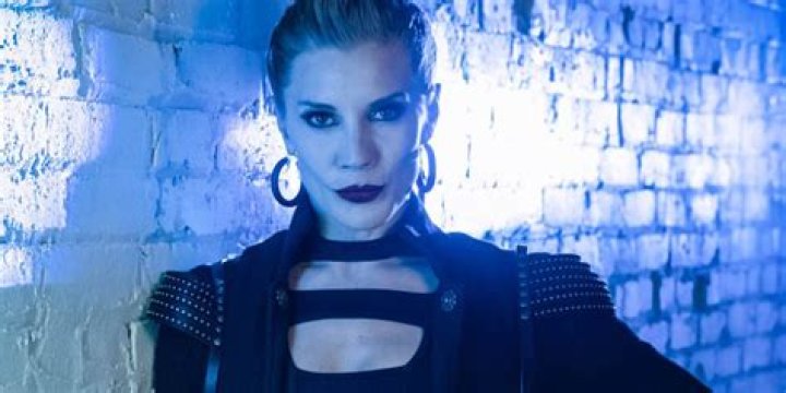 Katee Sackhoff Says She Absolutely Wants To Return To The Flash As Amunet Black