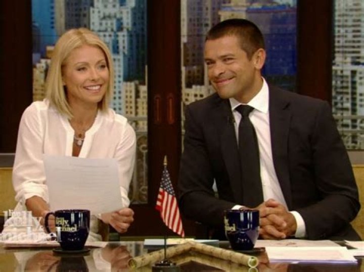 Kelly Ripa Has The Best Comeback To Daughter Lola After Teen Is “Grossed Out” By Parents Sexy Throwback Photo