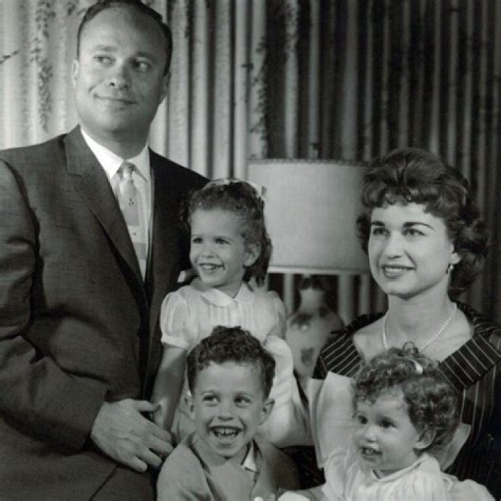 Ken Lerner family, husband, children, parents, siblings