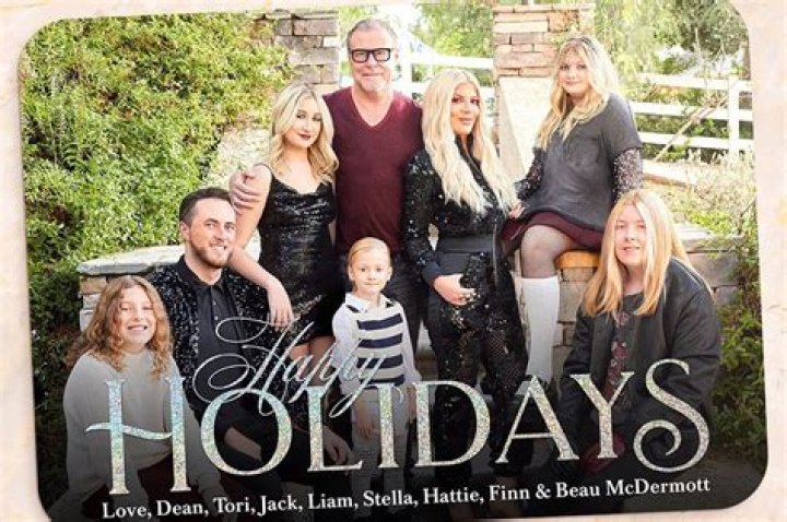 Kim Kardashian Admits She Photoshopped North West Into The Family Christmas Card Photo