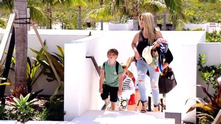 Kim Zolciak Drops Her Clothes By The Pool For Her 42 Anniversary And Reveals A Dream Come True – Some Would Say She Just Broke The Internet With Her Surgically-Enhanced Body!