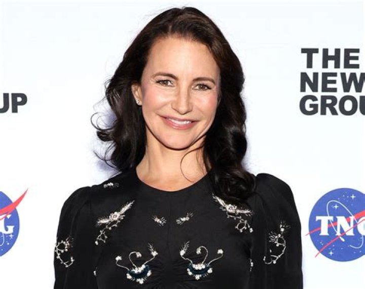 Kristin Davis in Workout Gear Says "Happy Earth Day" — Celebwell