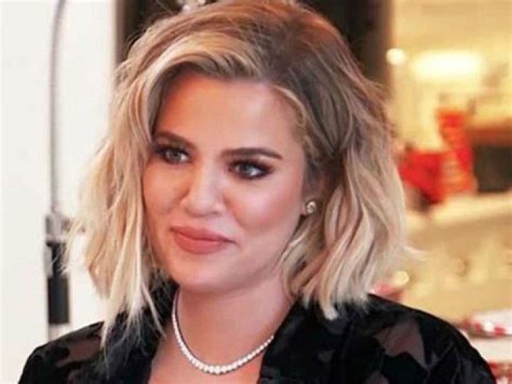 KUWK: Khloe Kardashian Enjoys Girls Night Out Ahead Of Cheating Scandal Episodes