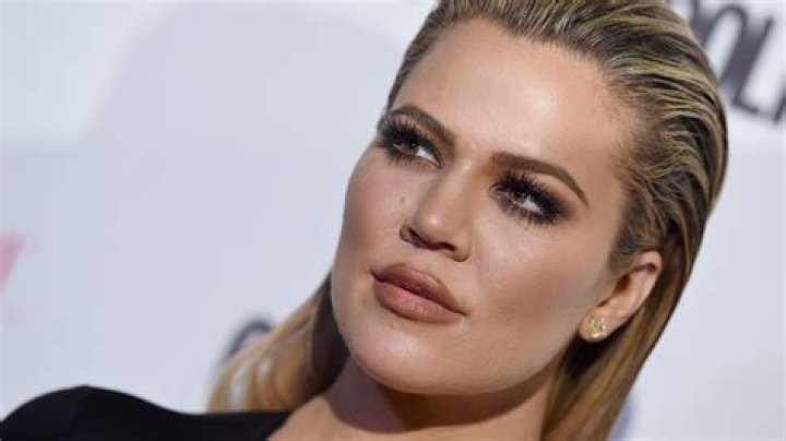 KUWK: Khloe Kardashian Shows Off Her Massive Lips In New Pic!