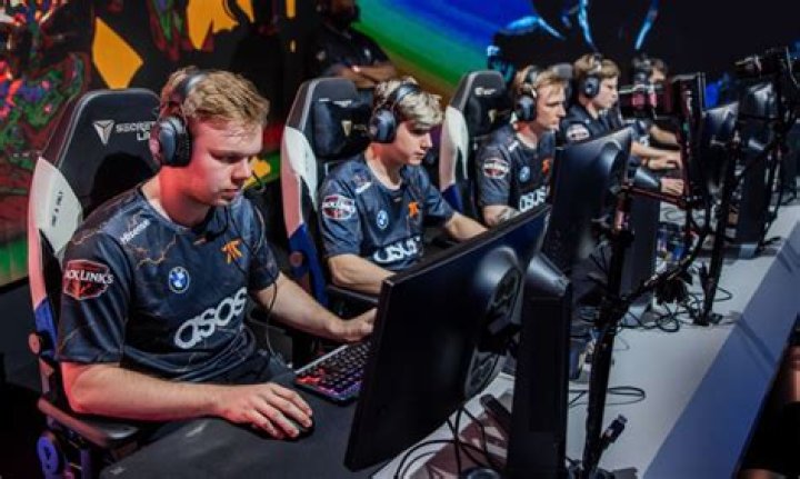 Kyle Giersdorf - Bio, Facts, Family Life, Achievements of E-Sports Gamer