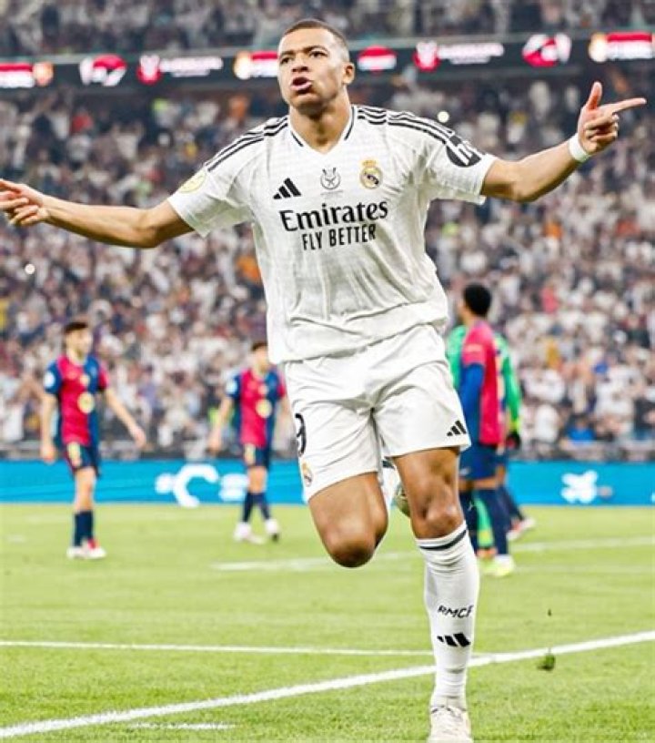 Kylian Mbappé height and weight