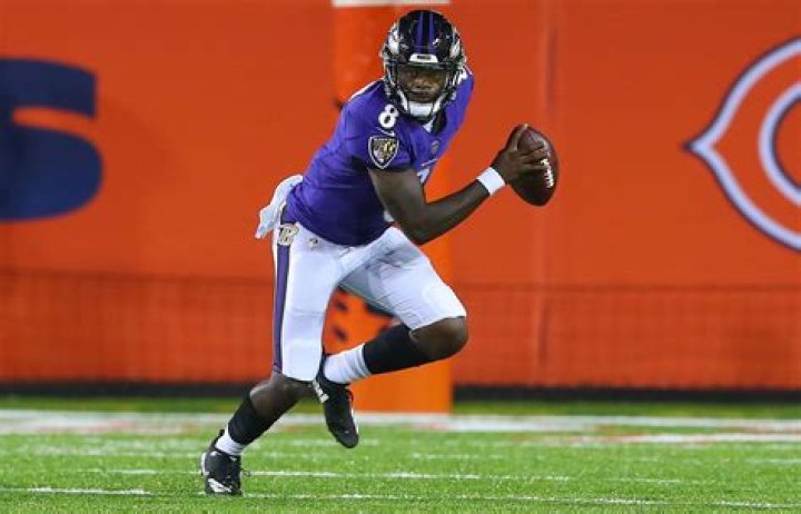 Lamar Jackson profile, bio, age, height, wife, kids, contract, salary, net worth