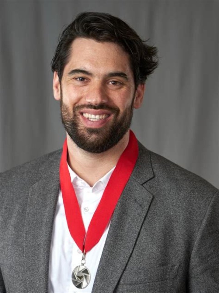 Laurent Duvernay Tardif Height, Weight, Net Worth, Age, Birthday, Wikipedia, Who, Nationality, Biography