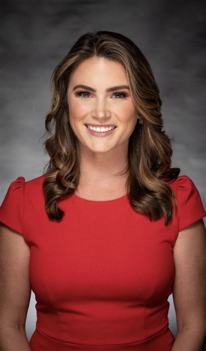 Leigh Waldman WOWT: Bio, Wiki, Age, Husband, Victoria TX, Newscenter 25, Salary and Net Worth