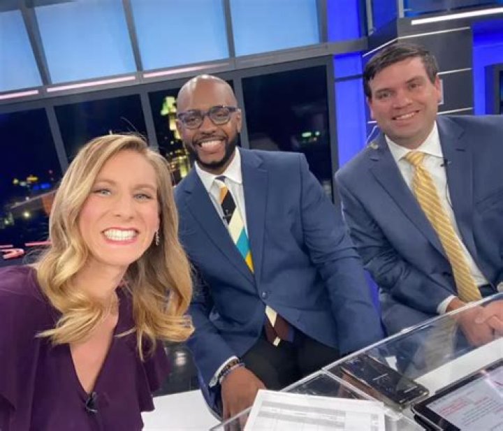Leslie Lowe Bio, Age, Family, KXLY4 News, Height, Husband, Net Worth.