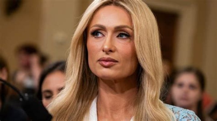 Lindsay Lohan’s Representative Puts Paris Hilton On Blast For Being ‘Desperate’