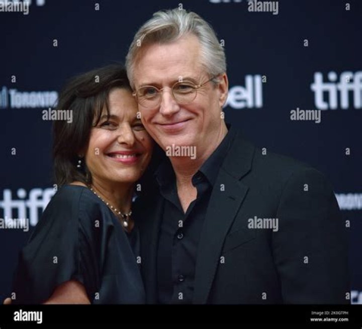 Linus Roache wife: Is Linus Roache married?