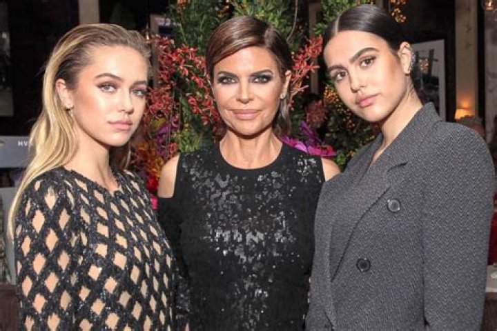 Lisa Rinna Reveals Some Important Lessons She’s Taught Daughters Delilah And Amelia