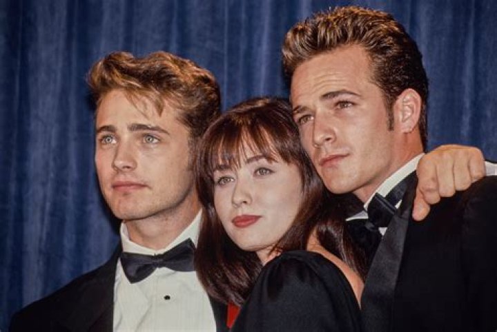 Luke Perry’s Daughter Sophie Has Malawi School Named In Honor Of The Late Actor