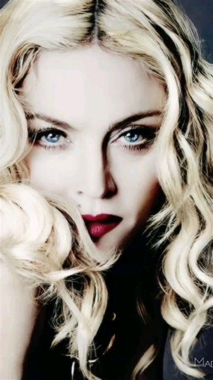 Madonna Body Measurements Weight Height Shoe Bra Size Stats