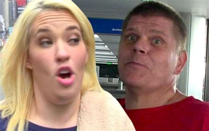 Mama June And Geno Doak Allegedly Living Out Of Hotel Rooms In Alabama — Geno’s Criminal History Revealed