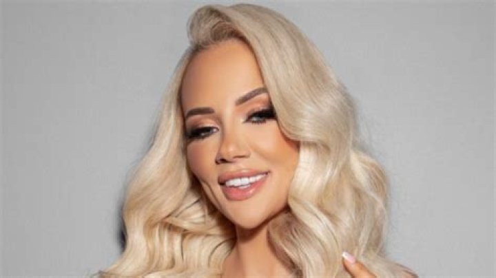 Married At First Sight Star Jessika Power Shares Swimsuit Video With Fans