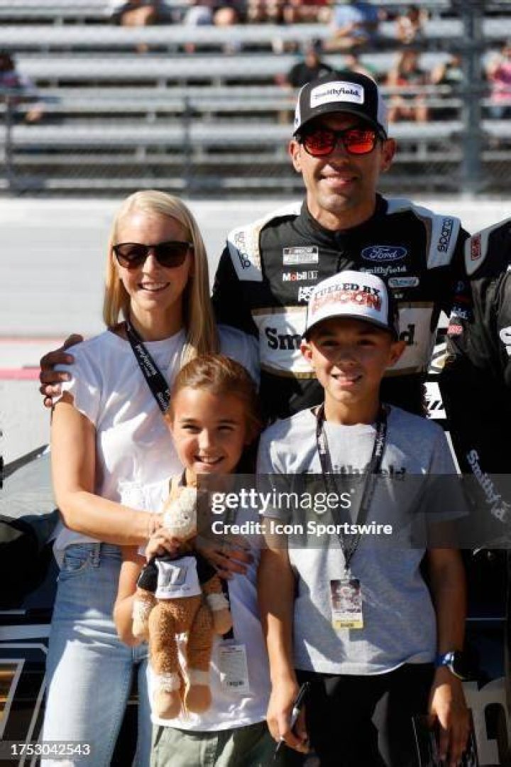 Meet Aric Almirola Wife Janice Almirola- Children Net Worth Details Of The Racing Driver
