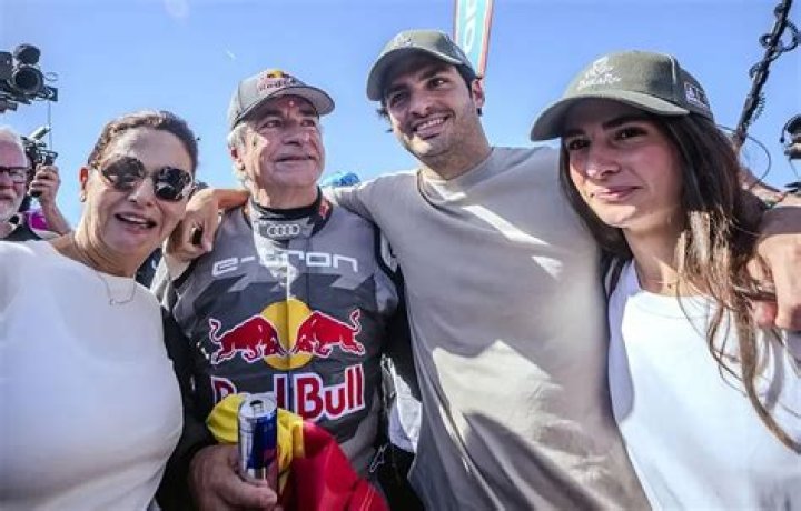 Meet Carlos Sainz Jr.’s Parents Carlos Sainz Sr. And Reyes Vázquez de Castro