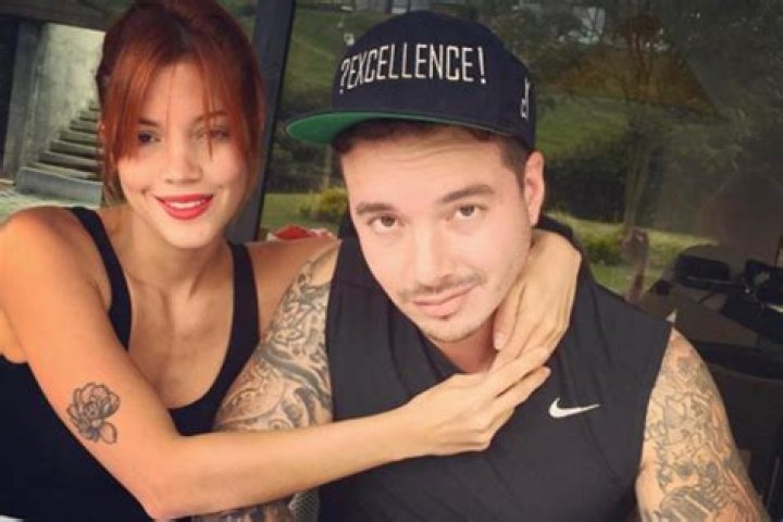 Meet his sister Carolina Balvin