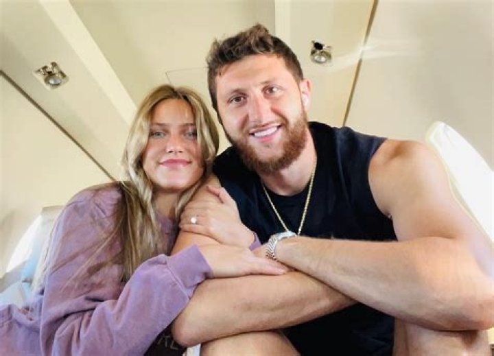 Meet Jusuf Nurkic parents – Dad Hariz Nurkić and Mom Jasmina