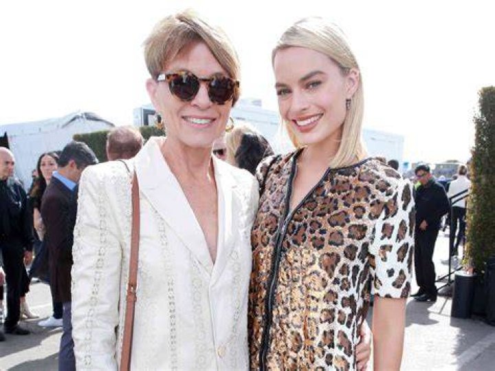 Meet Margot Robbie Parents – Mother Sarie Kessler And Father Doug Robbie On Instagram