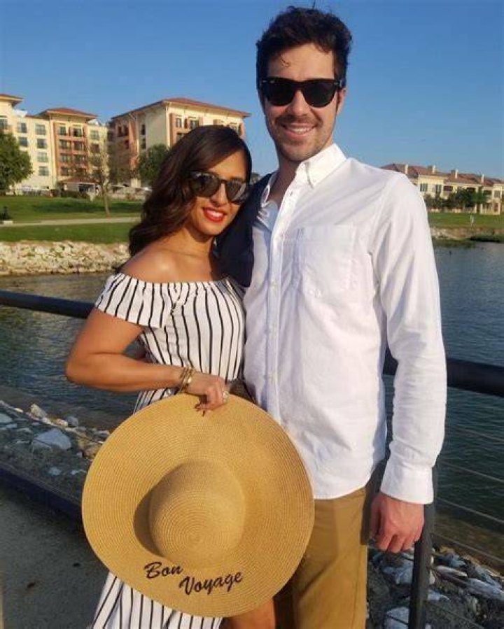 Meet The Realtor Zanab Jaffrey From Love Is Blind on Instagram