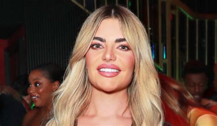 Megan Barton-Hanson in Bathing Suit is "Total Perfection" — Celebwell