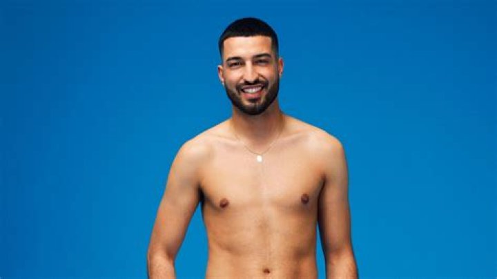 Mehdi Edno Wiki, Bio, height, girlfriend, parents, siblings, Love Island 2023, occupation, IG, net worth