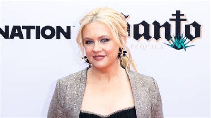 Melissa Hart Biography - Facts, Childhood, Family Life & Achievements