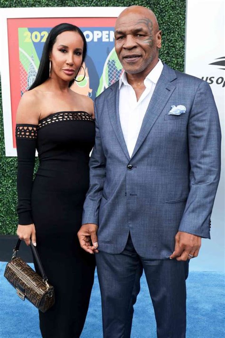 Michael Spinks Bio,Age,Family,Wife,Mike Tyson,Boxrec,Net Worth,Twitter