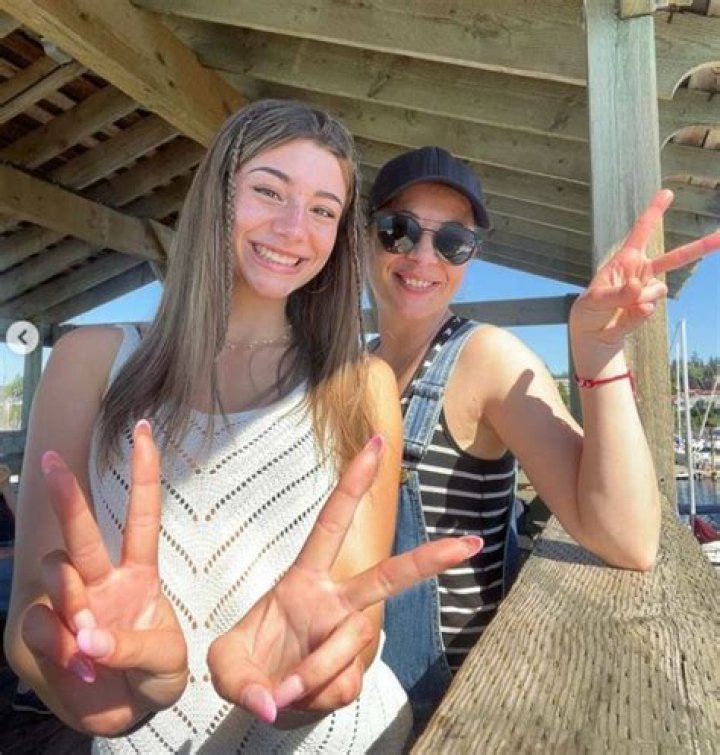 Mikayla Campinos family, boyfriend, children, parents, siblings